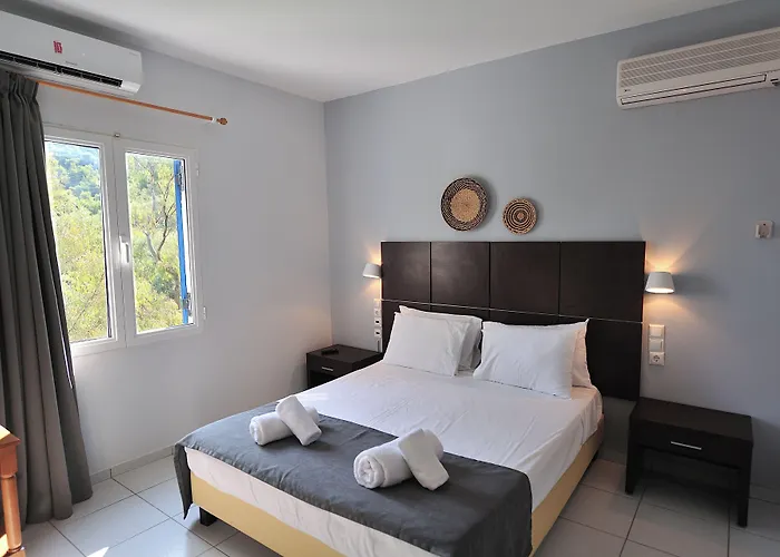 מלון Anamar Skiathos 4*