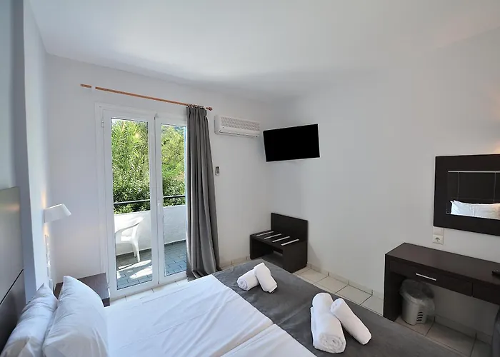 Anamar Skiathos Hotel 4*